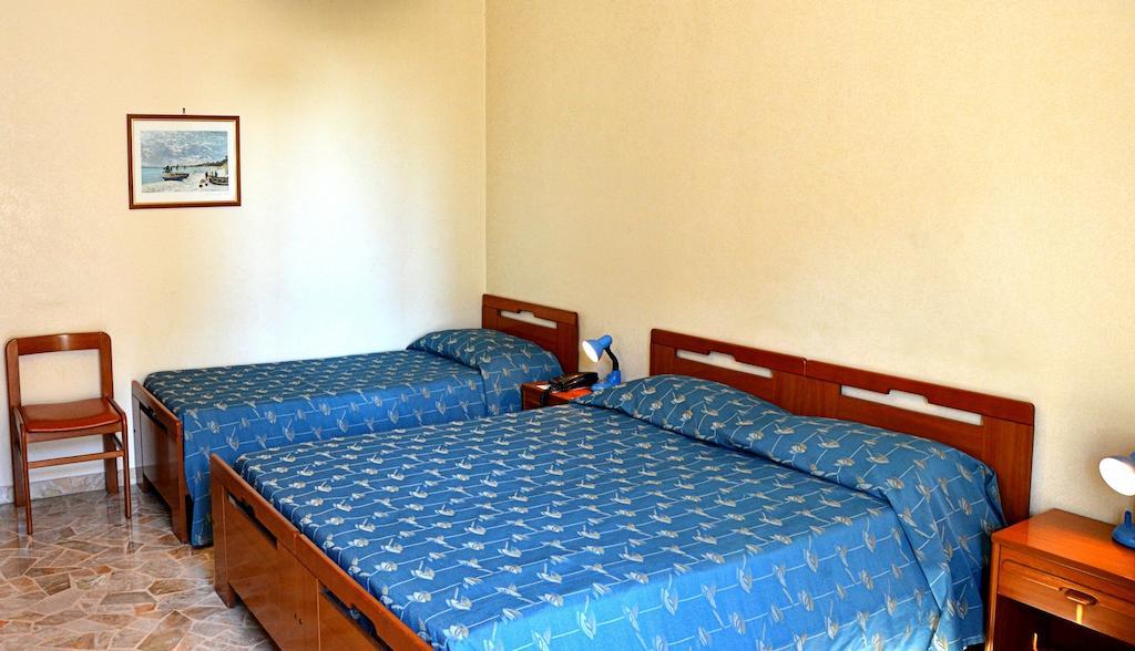 Hotel A-14 Modugno Room photo